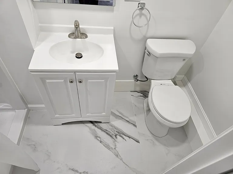 13 South St — Photo 1
