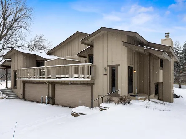 7245 Woodstock Curv, Bloomington, MN 55438