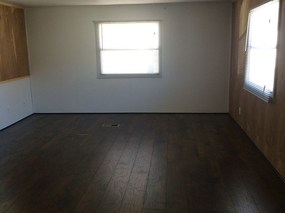 1st image of 32 Lake Vista Cir