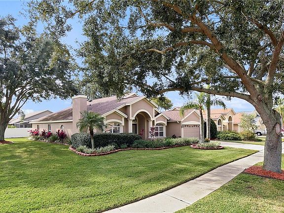 4th image of 11008 Groveshire Ct