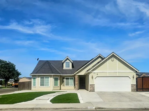 5453 N San Clemente Ave, Fresno, CA 93723