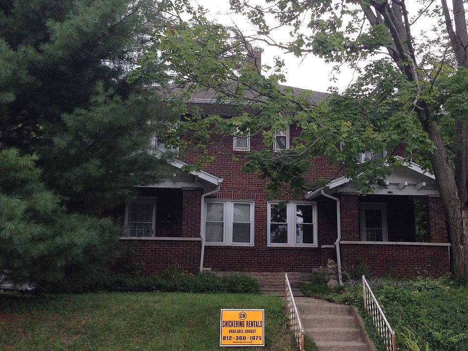 703 S Woodlawn Ave