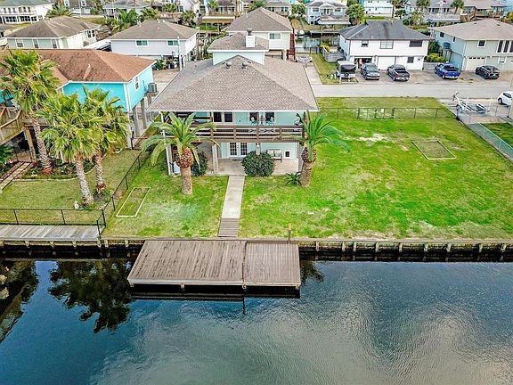 4th image of 1002 Redfish St