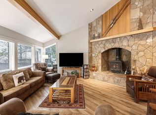 (Undisclosed Address), Sunriver, OR 97707