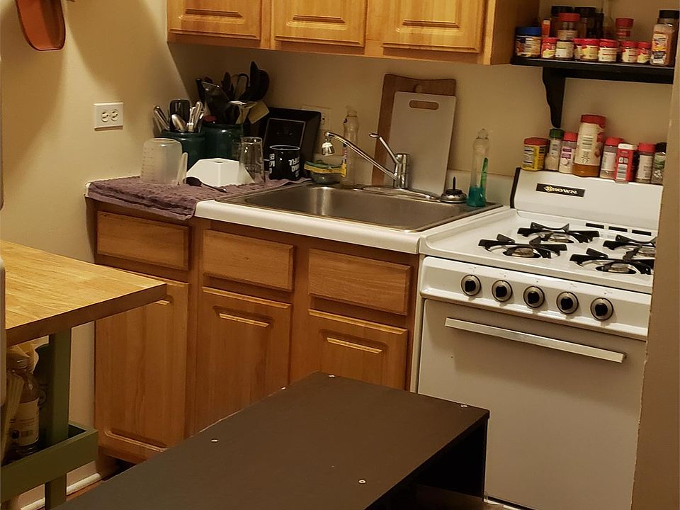 1st image of 4228 N Kenmore Ave APT 207