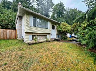 2464 Cameron Cres, Abbotsford, BC V3G 2B1