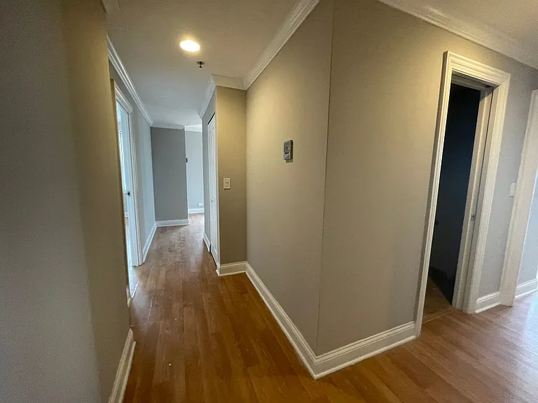 10 N Sheridan Rd. — Photo 13