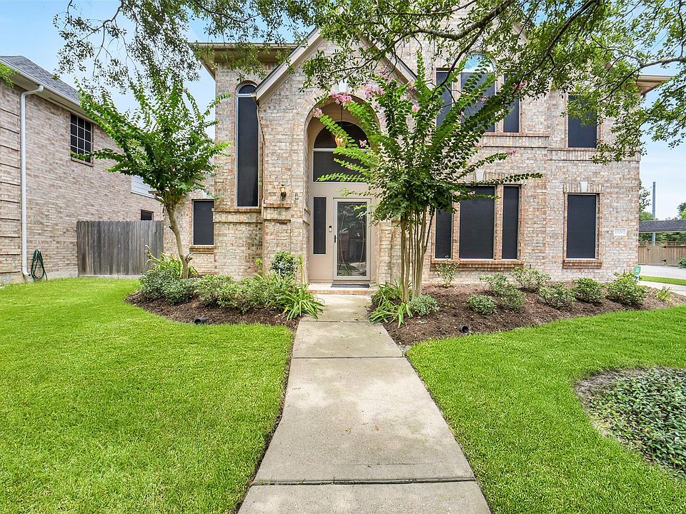 1st image of 9706 Haven Crossing Ct