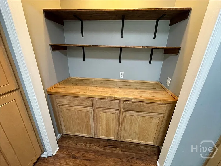 119 Mustang Dr — Photo 18