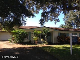 3rd image of 1305 La Mesa Ct