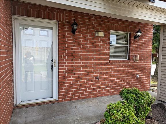 2nd image of 2500 Manson St #101