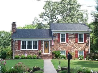 1111 Simpson St, Eden, NC 27288