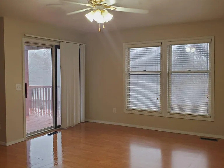 33 Nantucket Dr — Photo 20