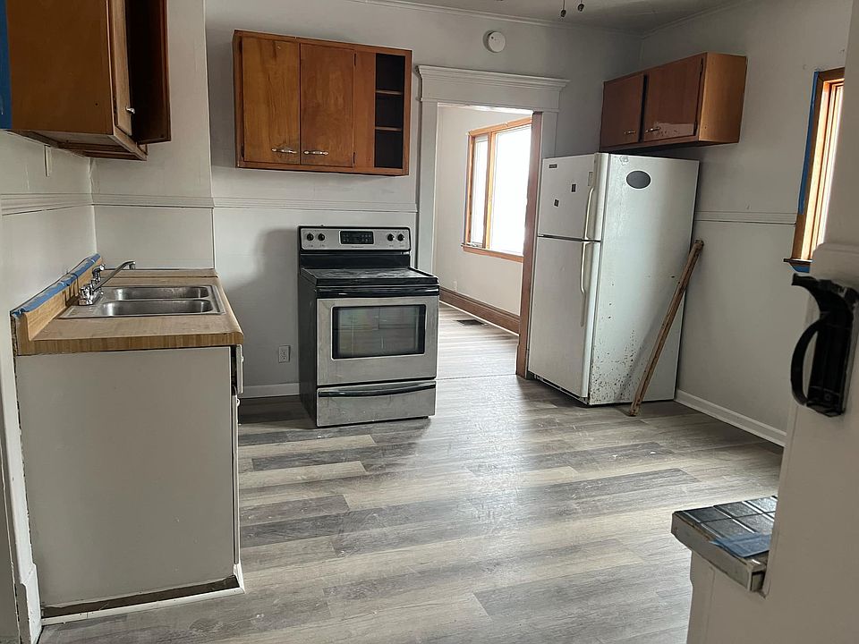 1st image of 52 Jones St Unit 1