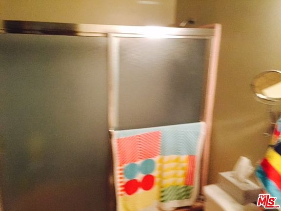 3rd image of 817 S Gramercy Pl