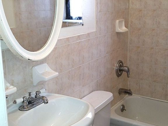 2nd image of 3252 41st St APT 1B