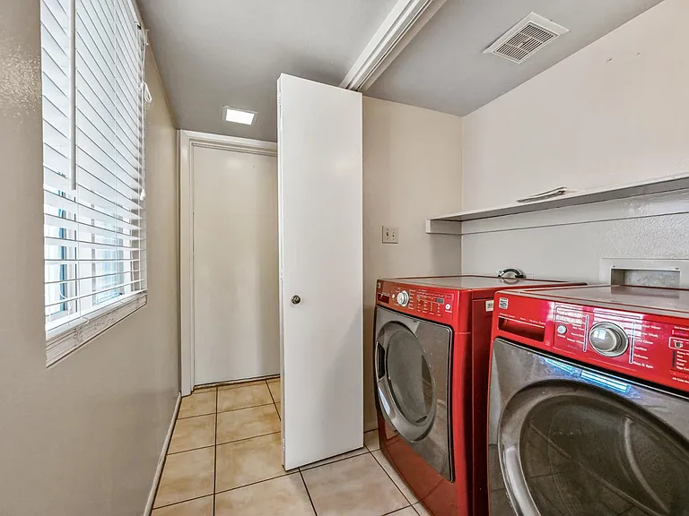 7725 E Rovey Ave — Photo 21