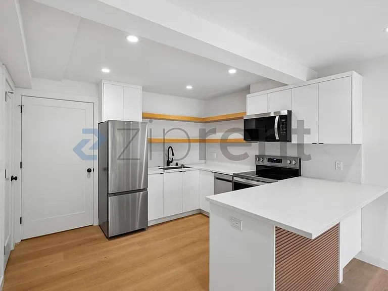 156 Ledyard St #D — Photo 7