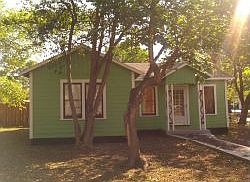 2nd image of 400 Lois St