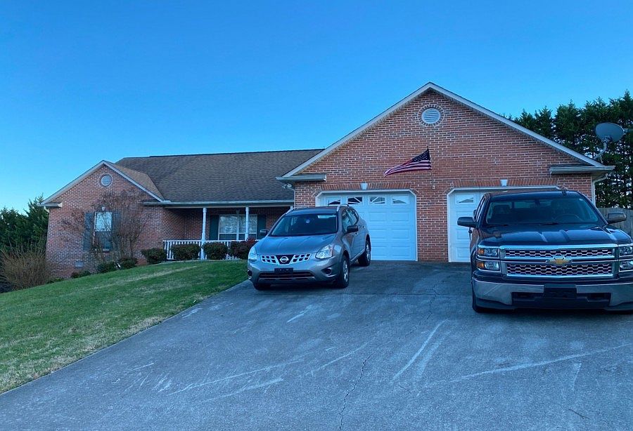 1st image of 7112 Highland Creek Ln