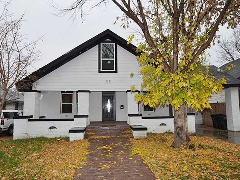 3225 S Adams St — Photo 2
