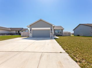 4446 N Rutgers Ct, Maize, KS 67101