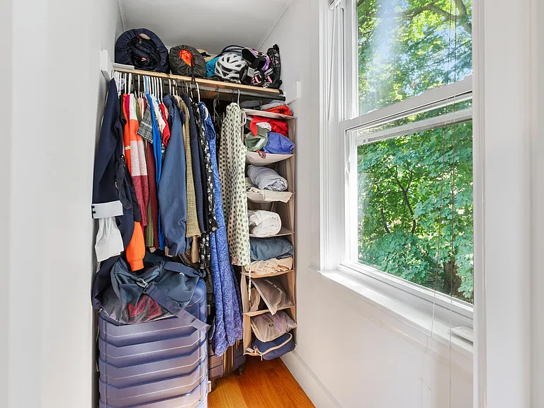 17 Holworthy Pl — Photo 12