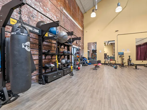 187 Wayne Street image 25 of 27