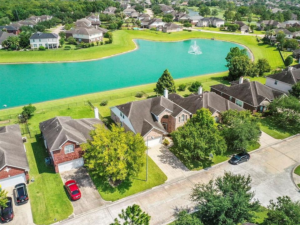 1st image of 802 N Elder Grove Dr