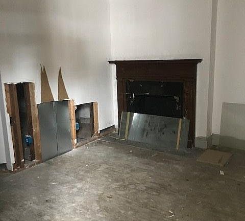 5th image of 450 Fairwood Ave