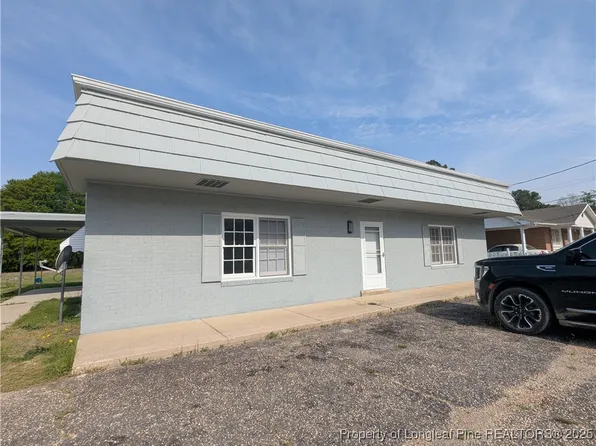 3250 Willard Dr, Fayetteville, NC 28312