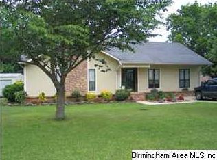 136 Winterhaven Dr, Alabaster, AL 35007