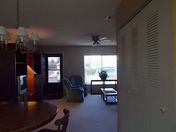 4th image of 23 W Country Cove Way