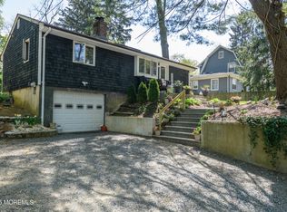 338 Navesink River Rd, Red Bank, NJ 07701