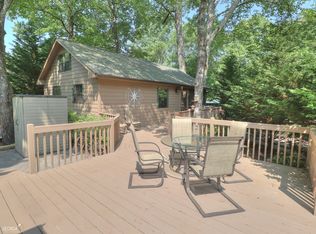 88 Hill Crest Ct, Cleveland, GA 30528