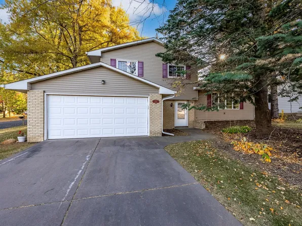 1081 Cedarwood Dr, Woodbury, MN 55125