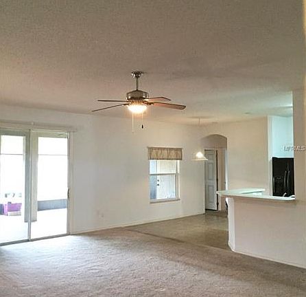 5th image of 515 Lake Villa Way