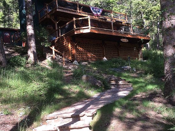 Flagstone steps in front