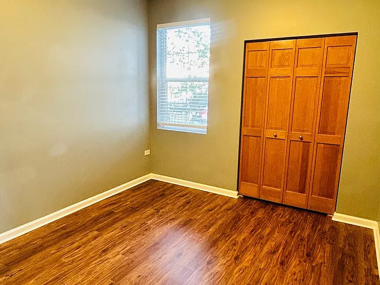 2215 Aurora Dr #1 — Photo 7