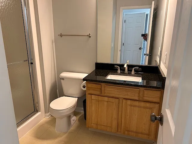 Master Bedroom Bathroom