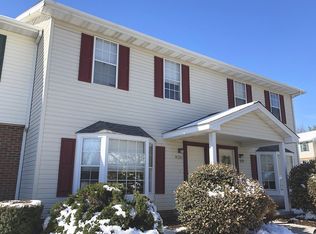 828 Patrick Henry Dr, Blacksburg, VA 24060
