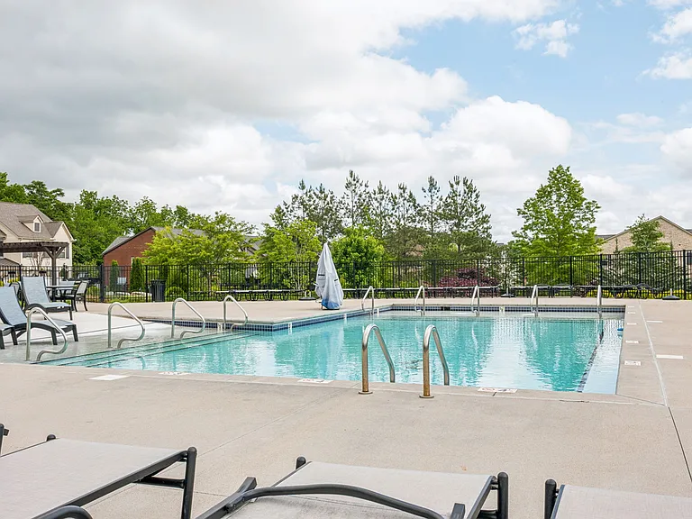 1801 Shadow Green Dr #304 — Photo 31