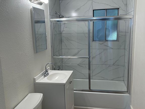 3rd image of 510 1/2 U St