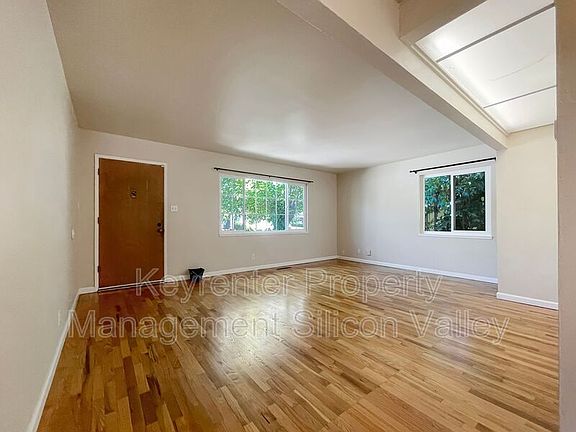 3rd image of 4939 Union Ave