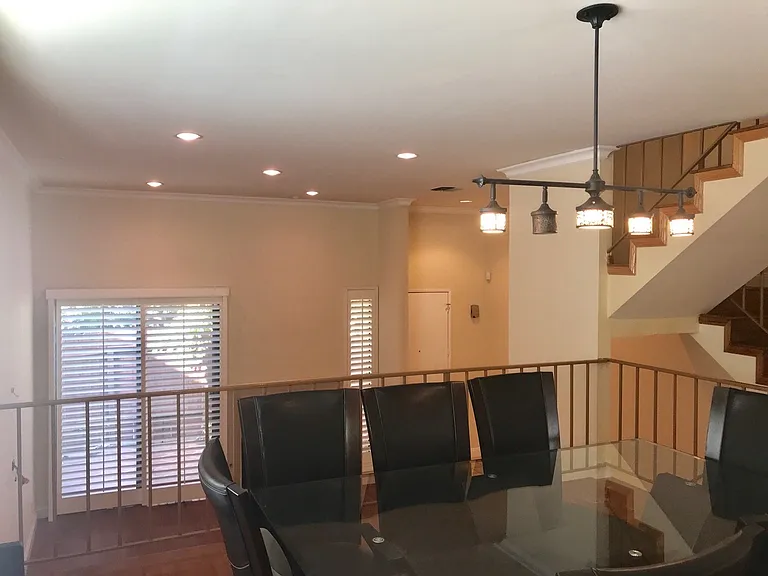 17807 Devonshire St #4 — Photo 6