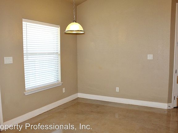 5th image of 224-A Anne Louise Dr
