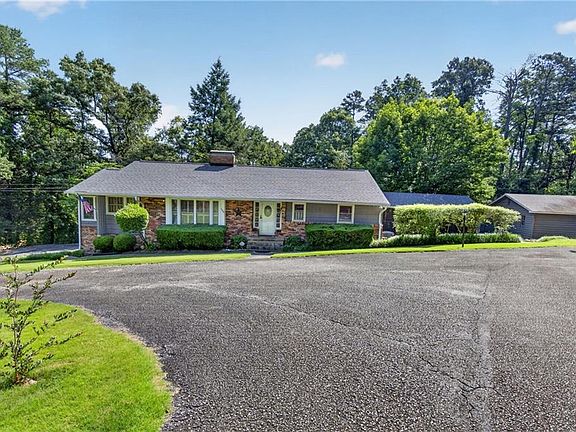 2nd image of 188 Hillendale Dr