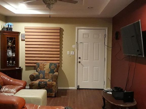 3rd image of 5614 Eleanor St