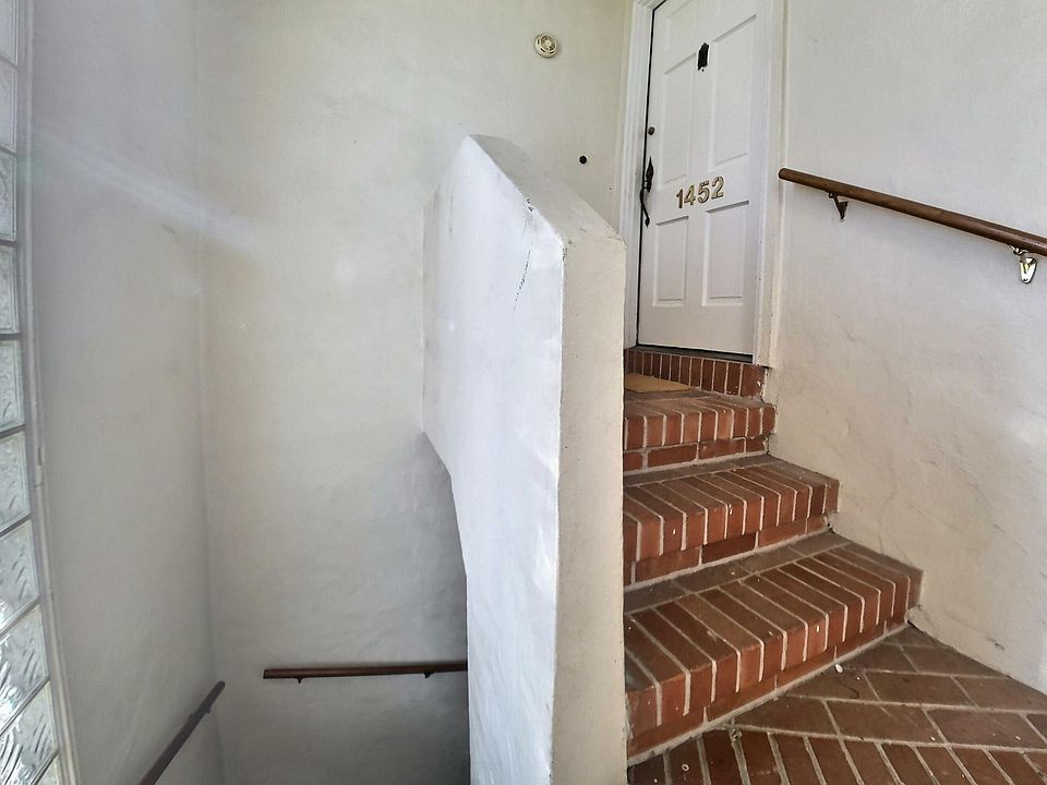 1st image of 1452 Pacheco St