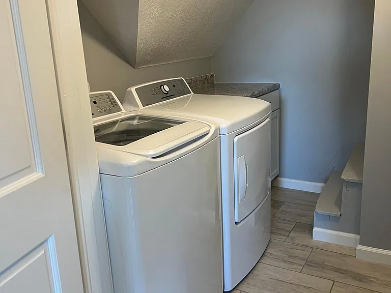 613 Pershing Ave #1 — Photo 11